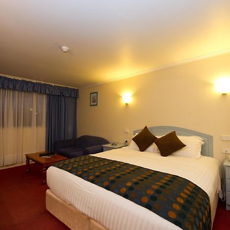 גלנורצ'י Best Western Balmoral Motor Inn מראה חיצוני תמונה