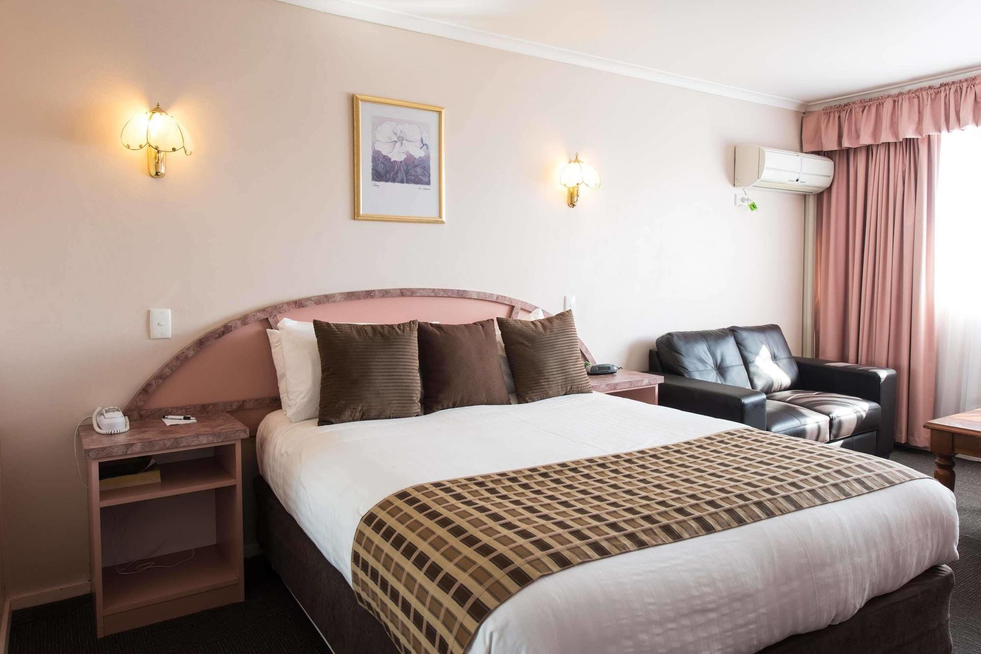גלנורצ'י Best Western Balmoral Motor Inn מראה חיצוני תמונה